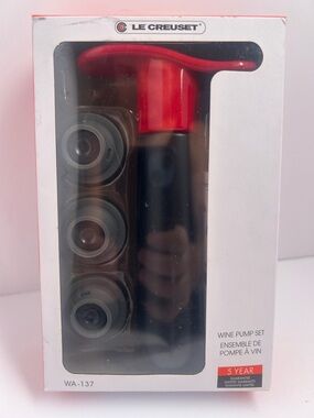 Le Creuset Red and Black Wine Preservation Pump Set